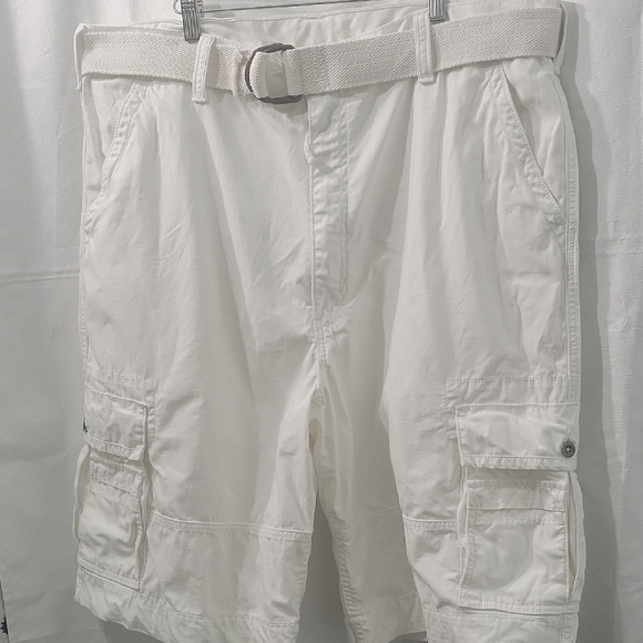 Levi's Classic White Cargo Shorts 100%Cotton Size 40 - Picture 2 of 11
